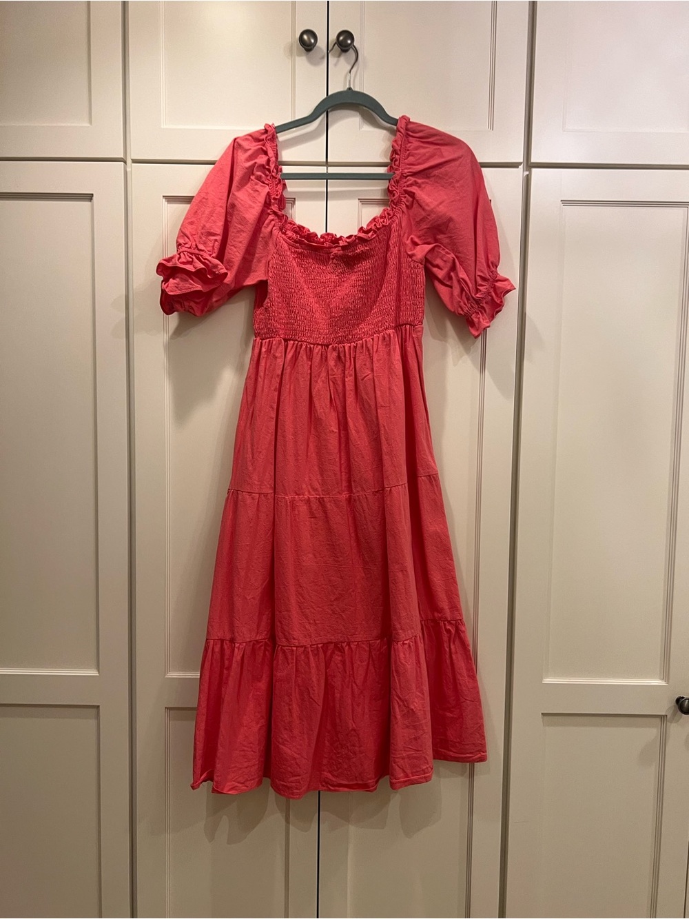 Pomander Place Coral Puff-Sleeve Tiered Dress